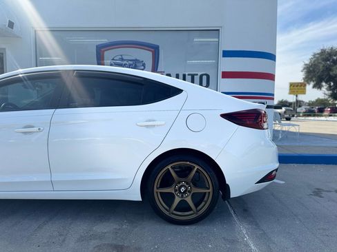 Used 2020 Hyundai Elantra SE w/ Cargo Package (C1) FWD image 20