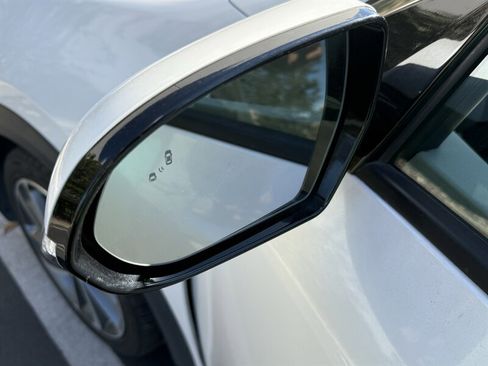 Used 2017 Kia Niro Touring w/ Advanced Technology Package image 13