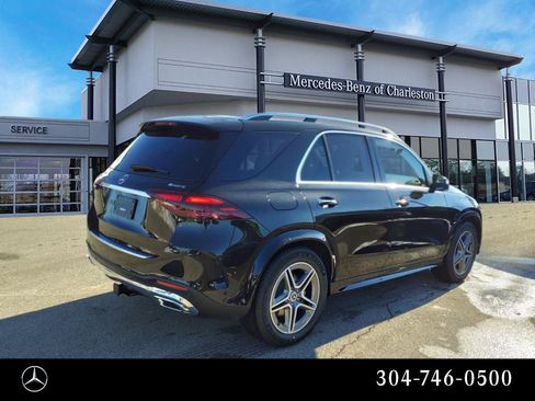 Used 2025 Mercedes-Benz GLE 450 4MATIC image 3