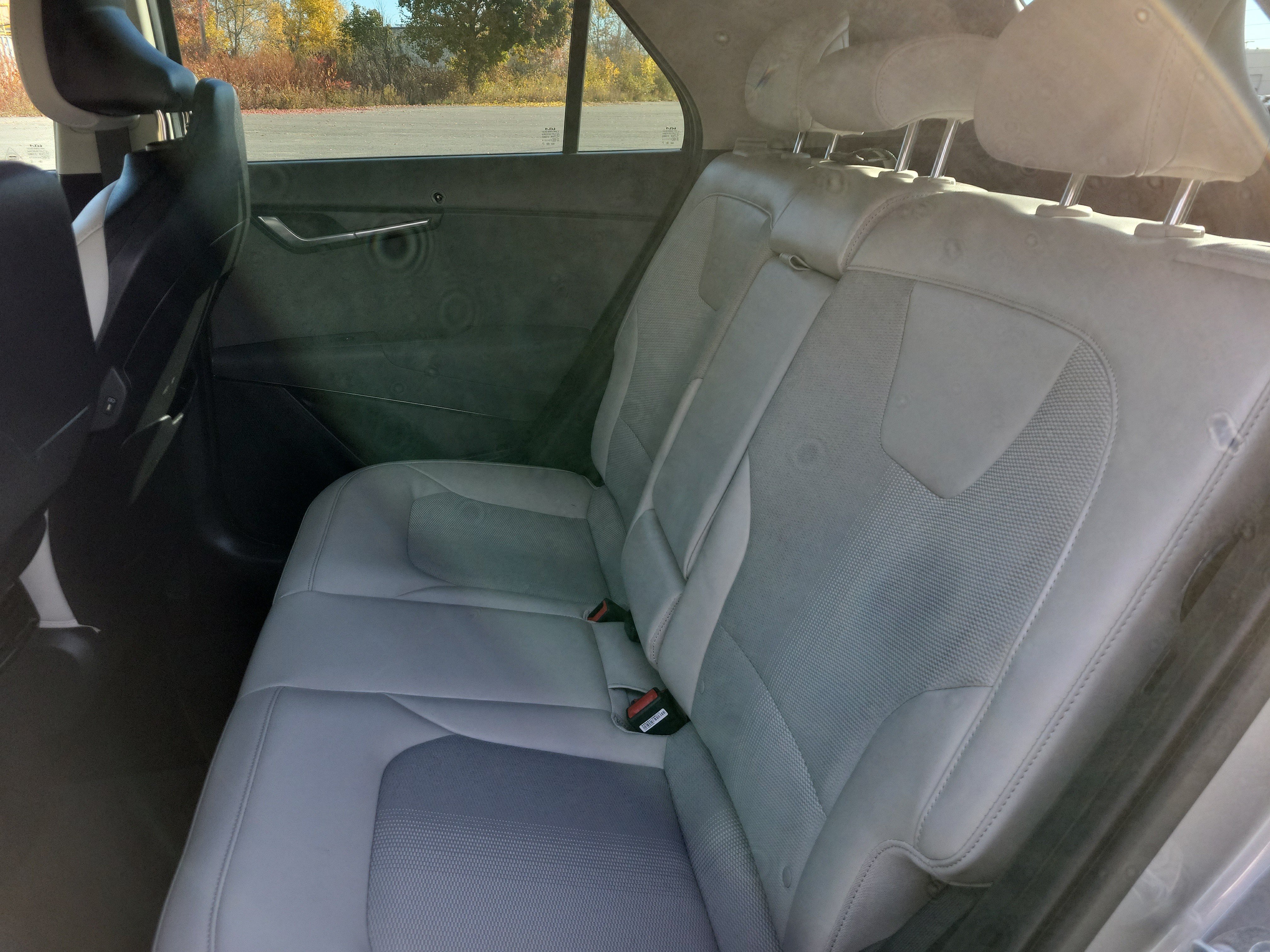 Used 2023 Kia Niro EX Touring FWD image 16