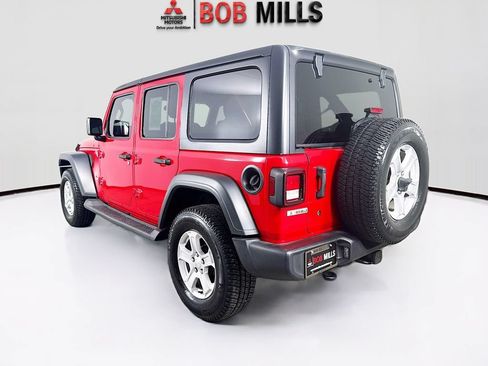 Used 2018 Jeep Wrangler Unlimited Sport S AWD/4WD image 5