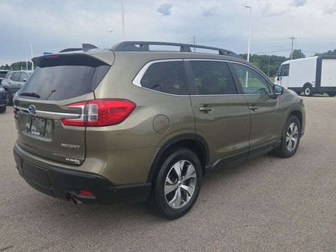 Used 2023 Subaru Ascent Premium w/ Convenience Package AWD/4WD image 7