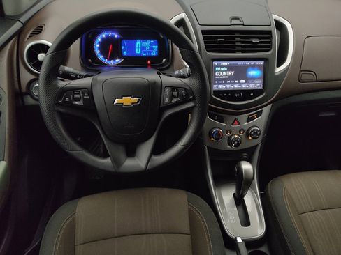 Used 2015 Chevrolet Trax LT FWD image 22