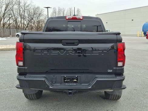 Used 2024 Chevrolet Colorado Trail Boss w/ Technology Package image 9