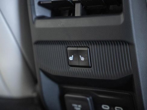 New 2026 Jeep Cherokee Overland image 33