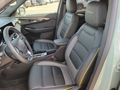 Used 2025 Chevrolet TrailBlazer ACTIV w/ Driver Confidence Package image 16