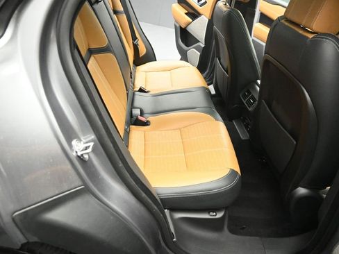 Used 2020 Land Rover Range Rover Velar R-Dynamic HSE image 26