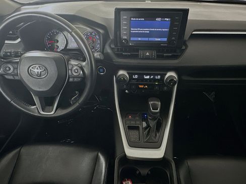 Used 2021 Toyota RAV4 XLE Premium image 27