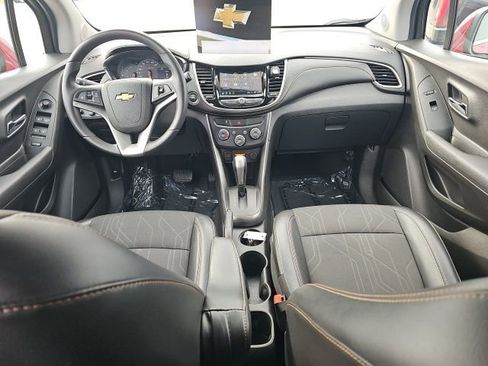 Used 2018 Chevrolet Trax LT w/ Driver Confidence Package image 11