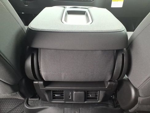 New 2026 Chevrolet Silverado 1500 LT w/ Texas Edition Plus RWD image 19
