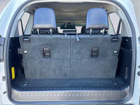 Used 2014 Lexus GX 460 image 27