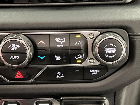 Used 2024 Jeep Wrangler Unlimited Sahara AWD/4WD image 52