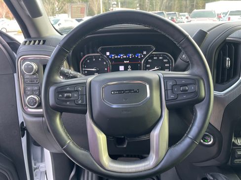 Used 2025 GMC Sierra 2500 Denali Ultimate image 19