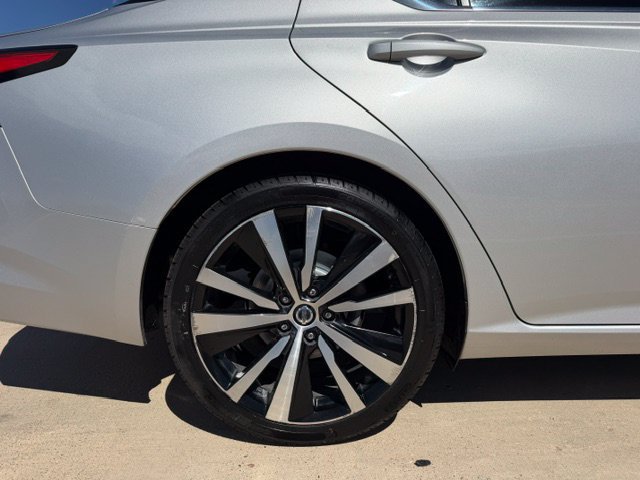 Used 2019 Nissan Altima 2.5 SR FWD image 8