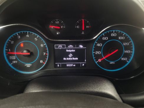 Used 2018 Chevrolet Cruze LT w/ Convenience Package FWD image 23