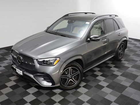 Used 2024 Mercedes-Benz GLE 450 4MATIC image 2