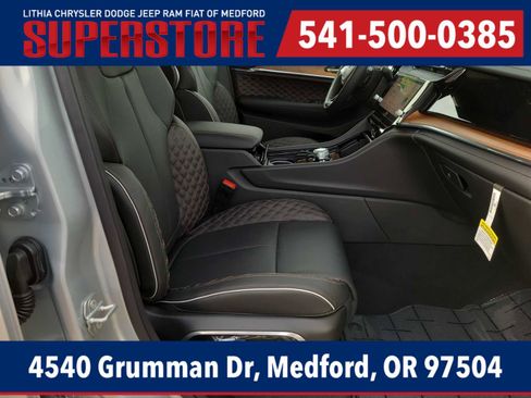 New 2026 Jeep Grand Cherokee Summit AWD/4WD image 22