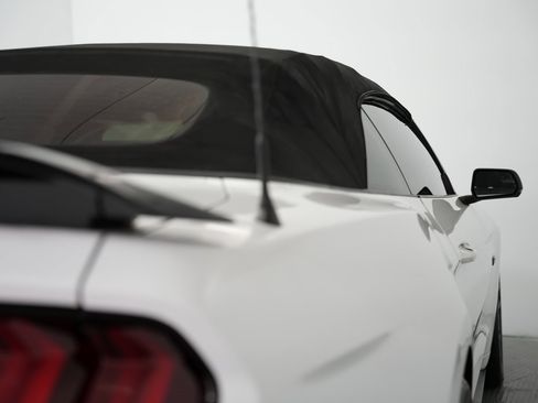 Used 2017 Ford Mustang GT Premium image 52