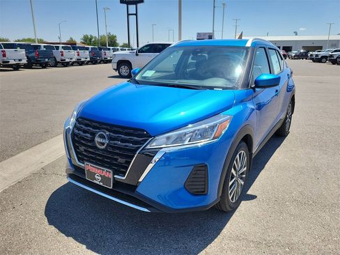 New 2024 Nissan Kicks SV image 4