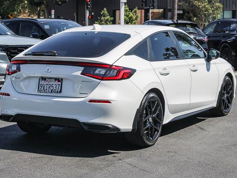 Certified 2025 Honda Civic Sport image 9