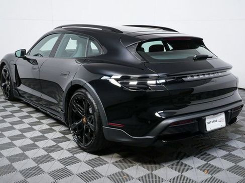 Used 2024 Porsche Taycan 4 Cross Turismo image 3