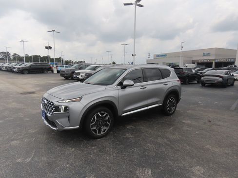 Used 2023 Hyundai Santa Fe Limited FWD image 2