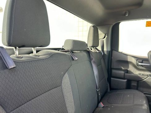 Used 2020 Chevrolet Silverado 1500 LT image 24