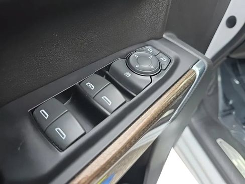 Used 2019 Chevrolet Silverado 1500 LT w/ Work Truck Package AWD/4WD image 13