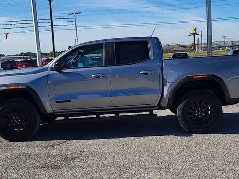 New 2026 GMC Canyon Elevation w/ Convenience Package image 5