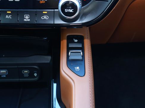 Used 2025 Kia Telluride EX X-Line image 31