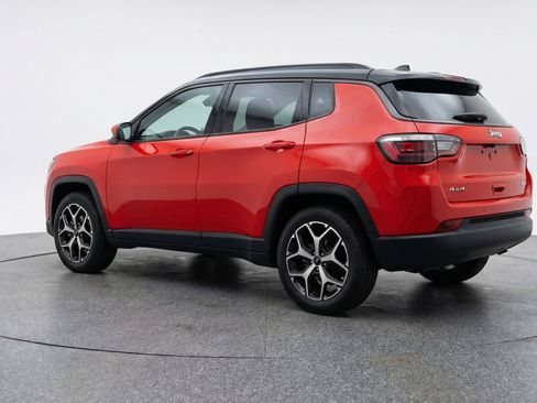 Used 2025 Jeep Compass Limited AWD/4WD image 6