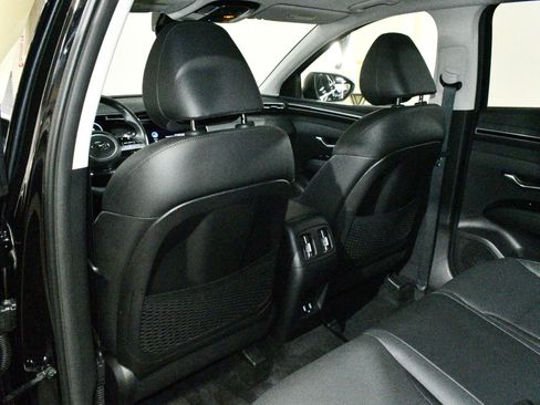 Used 2024 Hyundai Tucson Limited image 15