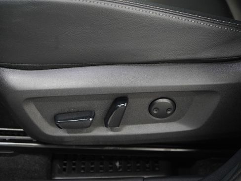 Used 2023 Nissan Rogue SL image 26