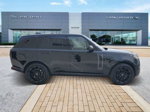 New 2024 Land Rover Range Rover SE AWD/4WD image 3