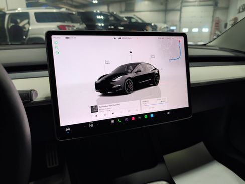Used 2023 Tesla Model 3 Performance image 9