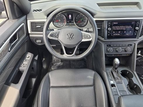 Used 2021 Volkswagen Atlas Cross Sport SE FWD image 12