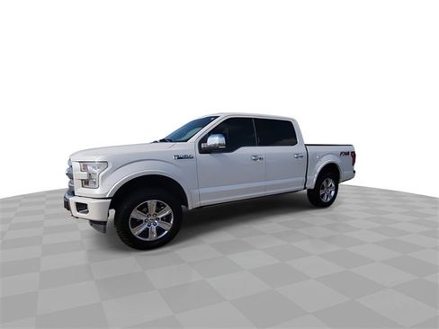 Used 2017 Ford F150 Platinum w/ Equipment Group 701A Luxury image 4