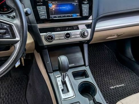 Used 2018 Subaru Outback 2.5i image 7
