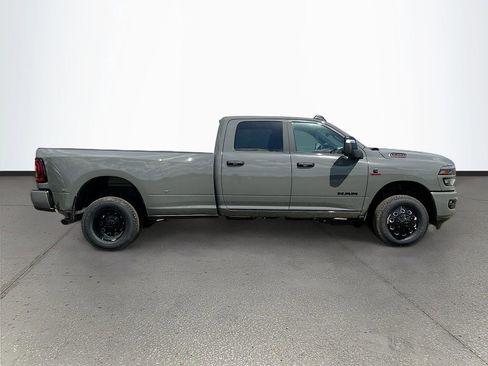 New 2026 RAM 3500 Big Horn AWD/4WD image 8