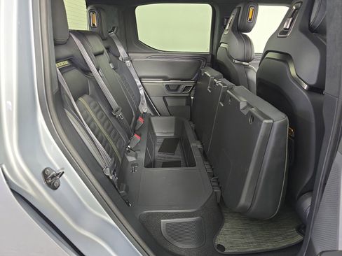 Used 2024 Rivian R1T Adventure image 24