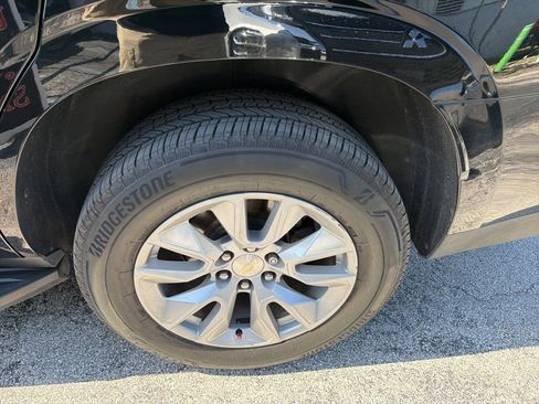 Used 2022 Chevrolet Tahoe LT RWD image 13