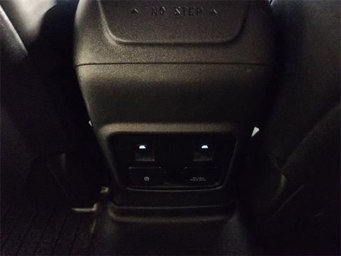 Used 2023 Ford Bronco Raptor image 29