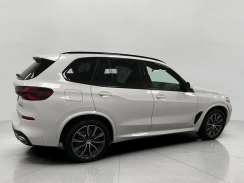 New 2026 BMW X5 xDrive40i image 2
