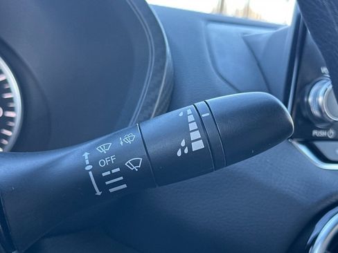 Used 2025 Nissan Sentra S image 38