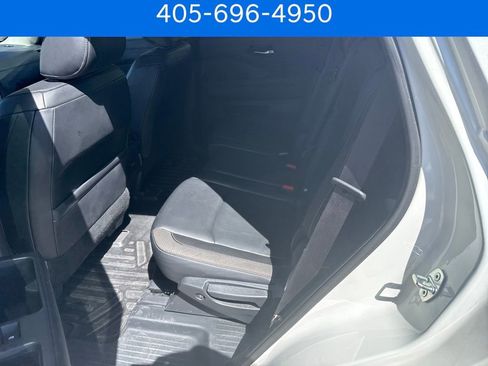 Used 2022 Nissan Pathfinder SL image 10