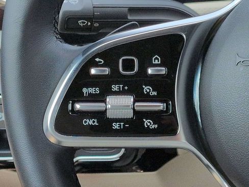 Used 2023 Mercedes-Benz CLA 250 4MATIC image 26