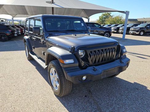 Used 2020 Jeep Wrangler Unlimited Sport S AWD/4WD image 2