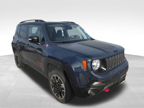 Used 2023 Jeep Renegade Trailhawk w/ Sun/Sound Group AWD/4WD image 3