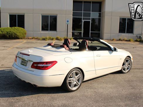 Used 2012 Mercedes-Benz E 350 Cabriolet image 6
