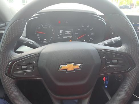 Used 2025 Chevrolet Trax LS w/ Driver Confidence Package FWD image 13